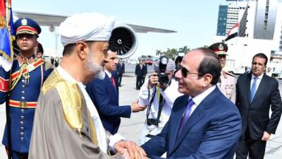 الرئيس السيسي يودع هيثم بن طارق سلطان عمان بعد ختام زيارته لمصر