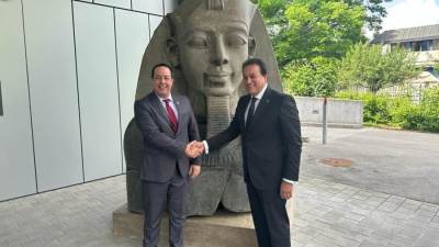 وزير الصحة يناقش مع نظيره الكوبي التعاون في تصنيع الأدوية وأبحاث تطوير وإنتاج اللقاحات