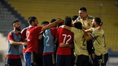 الاهلي يفوز على طلائع الجيش بهدفين دون رد ويحافظ على الصدارة