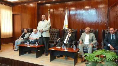 مخاطبة وزير التموين لحل مشاكل البدالين ومنافذ جمعيتى 