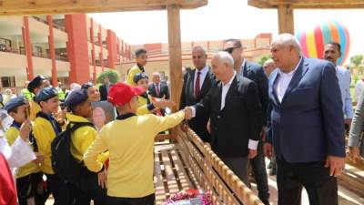 وزير التعليم يوجه بإطلاق أول مدرسة رسمية دولية "IPS" بالوادى الجديد