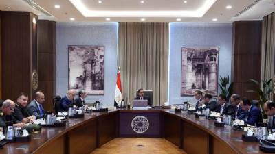 مدبولي يُوجه بالتوسع في تصنيع العدادات مسبوقة الدفع والذكية محليًا