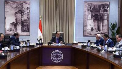 رئيس الوزراء يتابع موقف مشروعات المنطقة الصناعية ببورسعيد