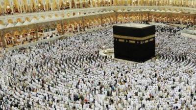 اتحاد المصريين بالسعودية: لا يسمح لحاملي التأشيرات السياحية والعائلية والأعمال والشخصية بأداء فريضة الحج