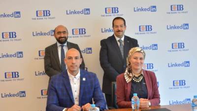 CIB يوقع مذكرة تفاهم مع منصة"LinkedIn" التعليمية لتعزيز مهارات وخبرات الشباب 