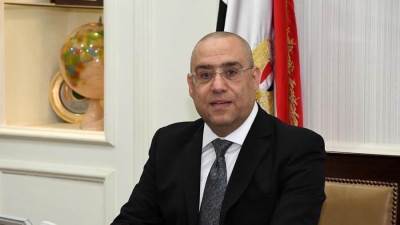 وزير الإسكان يُصدر حركة تغييرات ببعض الوظائف القيادية ورؤساء الأجهزة التنفيذية للمركزى للتعمير