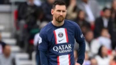 تمهيدًا لضم ميسي.. الهلال السعودي يودع الثنائى إيجالو وفييتو