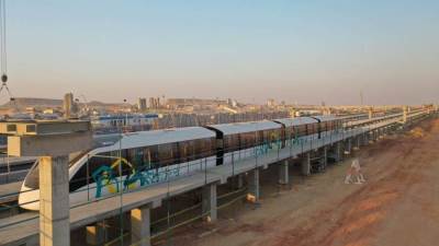 تحويلات مرورية لتنفيذ أعمال خاصة بمشروع مونوريل بمحور شينزو آبي