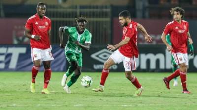 القندوسي: الجمهور يعطينا الحافز الكبير ونطالب دعمهم أمام الوداد 