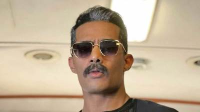 قبل البدء بدقائق.. محمد رمضان يعتذر عن عدم حضور احتفالية الجامعة الأمريكية