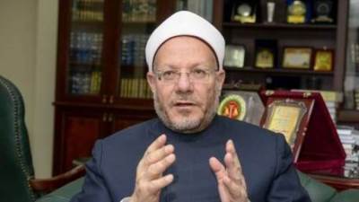 المفتي: الإنفاق والدفع في مصالح الناس وإعانة الفقراء أَولى من الحج النافلة