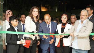 وزيرة التخطيط تشارك في افتتاح معرض الفنانة سهير عثمان بمتحف محمود مختار