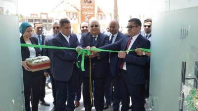  خلال افتتاح فرعه الجديد.. محافظ السويس يستقبل قيادات البنك الزراعي المصري