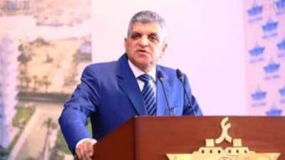 الفريق أسامة ربيع: انتظام حركة الملاحة بقناة السويس بعد تعطل إحدى ناقلات البترول