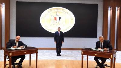 رئيس الوزراء يشهد توقيع مذكرة تفاهم بشأن دعم وتطوير المشروعات شرق بورسعيد