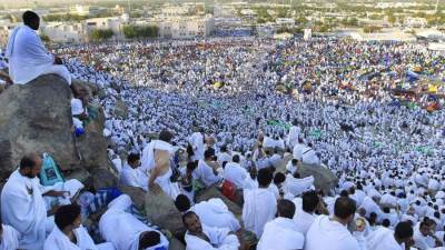 حكم أداء مناسك الحج وفق برامج الشركات.. الإفتاء توضح