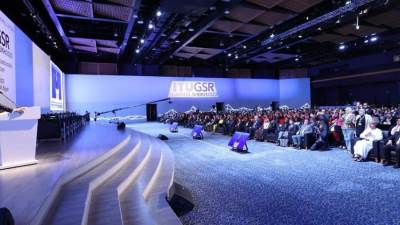 وزير الاتصالات يلقي كلمة خلال الجلسة الافتتاحية للمؤتمر العالمى لمنظمى الاتصالات