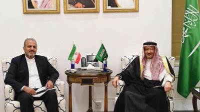 نائب وزير الخارجية السعودي يستقبل نائب نظيره الإيراني لشؤون القنصلية