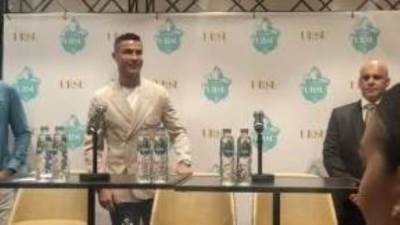 رونالدو: كنت أعلم أن بنزيما قادم للسعودية.. وأرغب فى مواصلة اللعب 3 سنوات