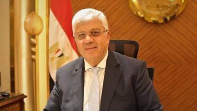 وزير التعليم العالي يستعرض حصاد الدعم المصري لإفريقيا خلال العام المالي 2022/2023