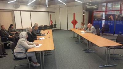 وزير العمل يلتقي مدير منظمة الهجرة الدولية بجنيف