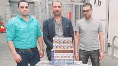 جمارك الصادرات الجوية بمطارالقاهرة تضبط محاولة تهريب كمية من السجائر الأجنبية الصنع