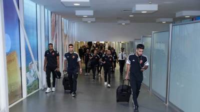 دوري أبطال أفريقيا.. بعثة الأهلي تصل مطار محمد الخامس بالمغرب