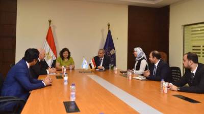 رئيس هيئة الدواء المصرية يلتقي وزيرة صحة الأرجنتين