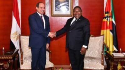 الرئيس السيسى يؤكد تقديم كل أوجه الدعم للأشقاء فى موزمبيق مدنيا وعسكريا