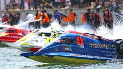 المملكة تستضيف بطولة العالم لسباقات القوارب الكهربائية