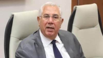 وزير الزراعة يجتمع بالقيادات والعاملين في أول يوم عمل رسمي بالعاصمة الإدارية