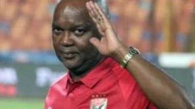 موسيمانى مهنئاً الأهلي بلقب أفريقيا: لسنوات عديدة تعرف كيف تفوز بهذه الكأس