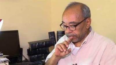 وفاة الكاتب الصحفى الكبير عاصم حنفى