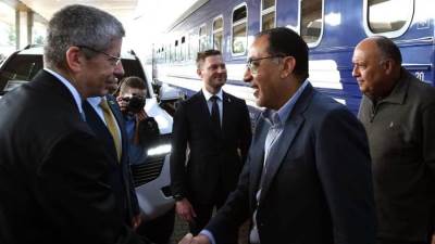 مدبولي يصل كييف ضمن وفد رؤساء مبادرة تسوية الأزمة الروسية الأوكرانية 