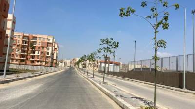 استكمال تنفيذ شبكة الطرق بمدينة العبور الجديدة.. لتسهيل حركة المواطنين