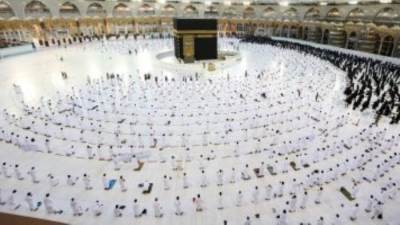 "الحج السعودية" تناشد ضيوف الرحمن بعدم النوم في الممرات وأماكن الصلاة