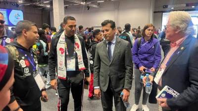 صبحي يُحفز لاعبي البعثة المصرية قبل انطلاق المنافسات الرسمية بالبطولة