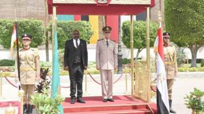 الفريق أول محمد زكي يلتقي وزير دفاع زامبيا