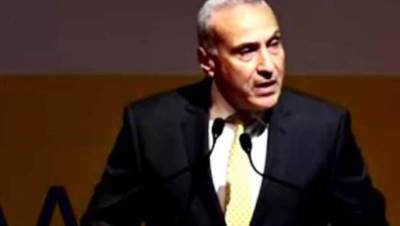 نائب محافظ البنك المركزي يشيد بجهود "إفريسكم بنك" لتخفيف التداعيات العالمية