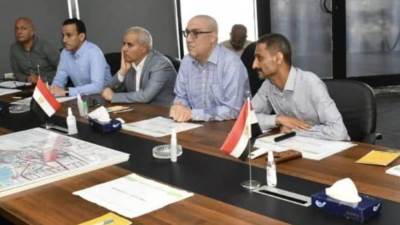 الجزار يعقد اجتماعا بمنطقة الأبراج الشاطئية بـ"العلمين الجديدة"