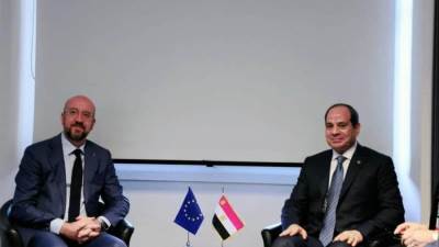 السيسي يرحب باستمرار التواصل مع رئيس المجلس الأوروبي