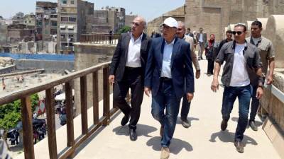 رئيس الوزراء يتابع سير العمل بعدد من قطاعات التطوير لإعادة إحياء القاهرة التاريخية