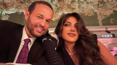 ريهام حجاج ترزق بتوأم "جميلة ويوسف" من زوجها محمد حلاوة