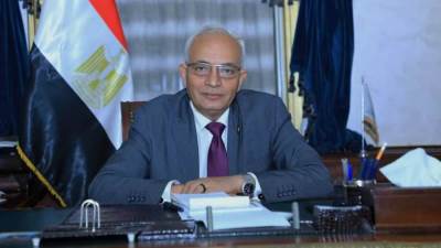 بعد شكاوى الطلاب والنواب.. وزير التعليم: مراجعة لجنة الخبراء لامتحان الكيمياء ونموذج الاجابة