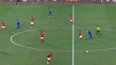 30 دقيقة.. الأهلي يضغط لتسجيل هدف التقدم واستبسال من منتخب السويس