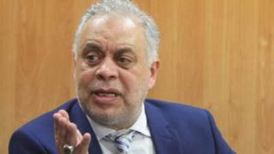 أشرف زكي يحيل جميع العاملين في فيلم «سنة أولى خطف» للتحقيق