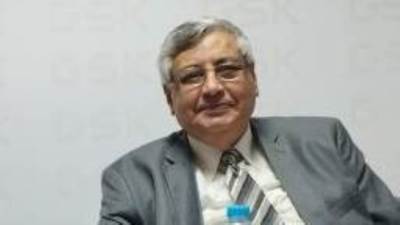 عوض تاج الدين: مبادرة 100 يوم صحة تهدف لرفع المعاناة عن المواطنين