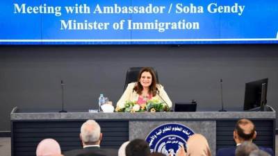 وزيرة الهجرة تلتقي عددا من الملحقين العسكريين العرب والأجانب