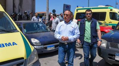 محافظ الإسكندرية: رفع أنقاض عقار سيدى بشر والتأكد من عدم وجود سكان أسفله