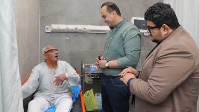 رئيس هيئة الرعاية الصحية يطمئن على استعدادات التأمين الطبي 